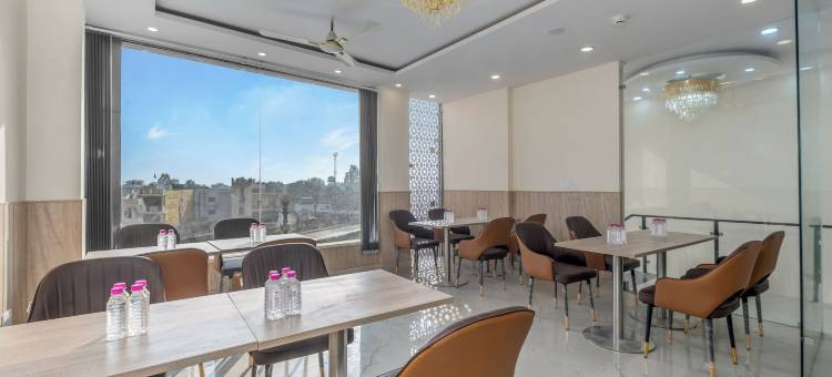 苏达山酒店(Hotel Sudarshan Ayodhya)图片