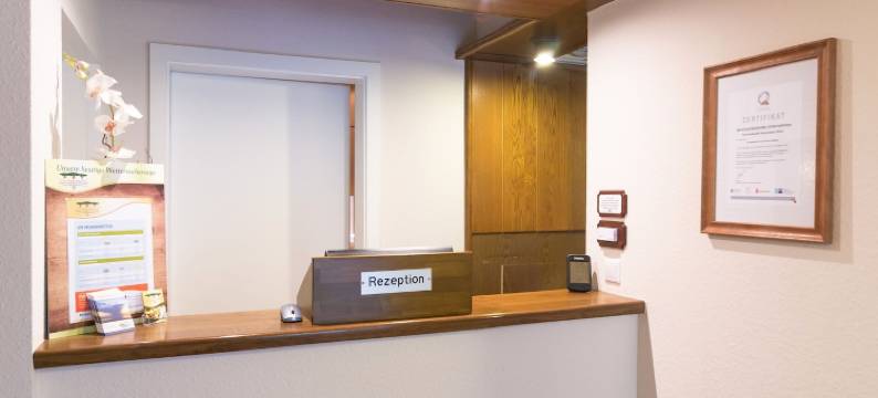 瓦尔德苏姆格鲁尼恩酒店(Landgasthof "Zum grünen Walde")图片