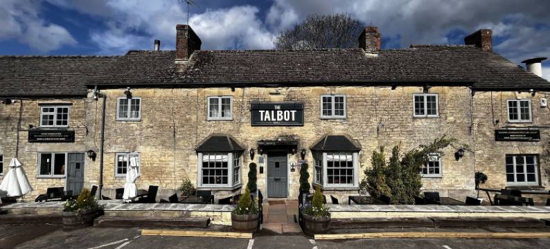 塔尔博特民宿旅店(The Talbot Inn)图片