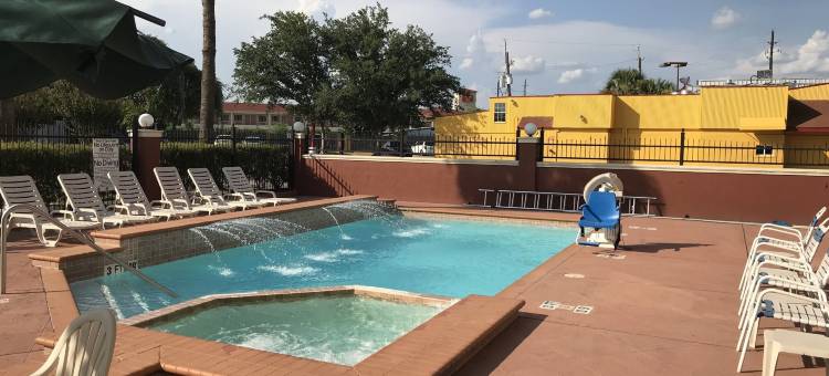 休斯顿西北赛菲尔凯艺套房酒店(Quality Suites Houston NW Cy-Fair)图片