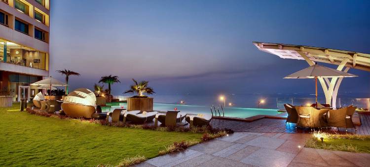 维沙卡帕特南巴郎海滩诺富特酒店(Novotel Visakhapatnam Varun Beach)图片