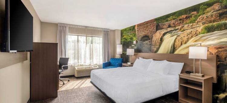 克拉丽奥波恩特苏福尔斯机场酒店(Clarion Pointe Sioux Falls Airport)图片