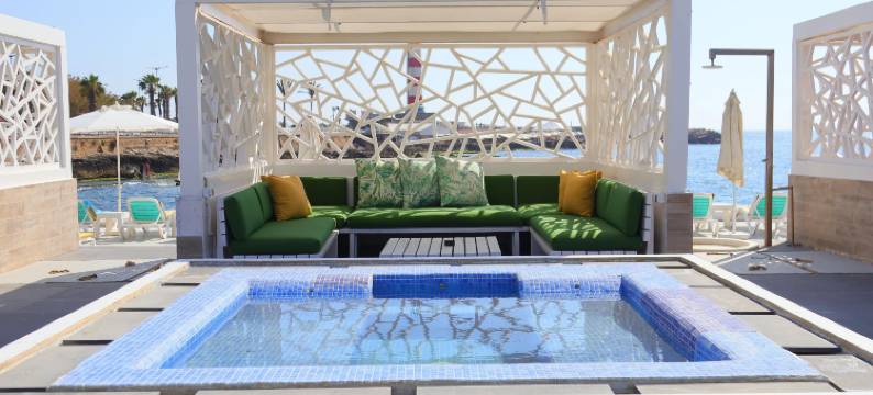 贝鲁特里维埃拉酒店(Riviera Hotel and Beach Lounge, Beirut)图片