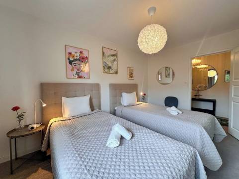 Prinshöjden酒店 - 智能数字公寓和别墅(Prinshöjden Apartments - Katrineholm Central)