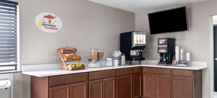 法姆维尔温德姆速8酒店(Super 8 by Wyndham Farmville)图片