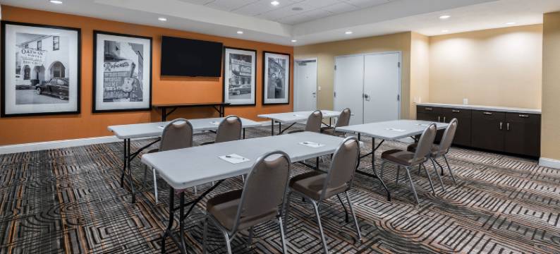 圣安东尼奥布鲁克斯城市基地希尔顿欢朋套房酒店(Hampton Inn & Suites San Antonio Brooks City Base Area)图片