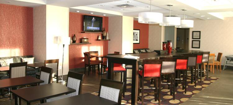 希尔顿欢朋酒店-萨斯喀彻温堡(Hampton Inn by Hilton Fort Saskatchewan)图片