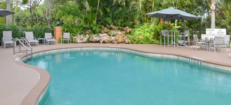 智选假日套房酒店博尼塔斯普林斯 by IHG(Holiday Inn Express & Suites Naples North - Bonita Springs by IHG)图片