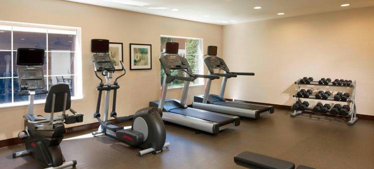 休斯敦洲际机场万枫酒店及套房(Fairfield Inn & Suites Houston Intercontinental Airport)图片
