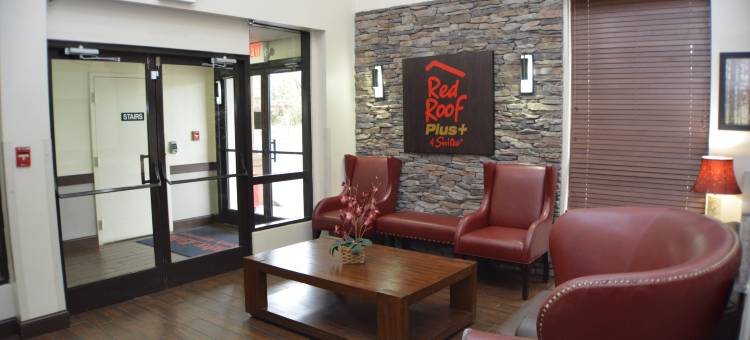 查塔努加市中心红顶PLUS套房酒店(Red Roof Plus+ & Suites Chattanooga - Downtown)图片