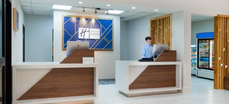 智选假日套房酒店白纪图(Holiday Inn Express & Suites PRATT by IHG)图片