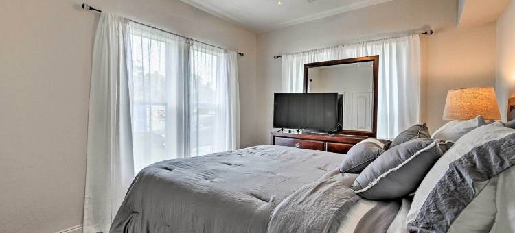 步行至市中心：冬季花园带露台的家(Walk to Dtwn: Winter Garden Home w/ Patio)图片