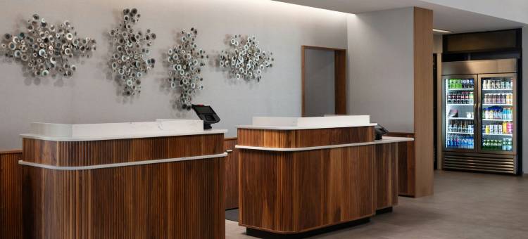 万怡湖城酒店(Courtyard Lake City)图片