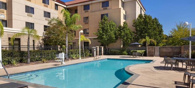 萨克拉门托市中心万怡酒店(Courtyard Sacramento Midtown)图片