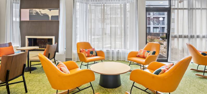 希尔顿贝滕多夫四城-spark酒店(Spark by Hilton Bettendorf Quad Cities)图片