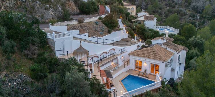 Beautiful villa with pool and stunning view图片