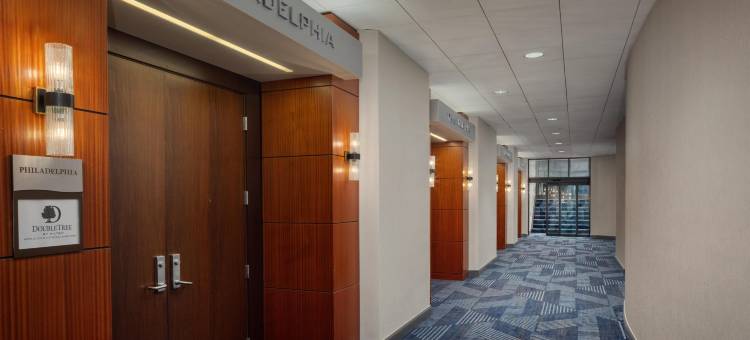 匹兹堡市中心希尔顿逸林套房酒店(DoubleTree by Hilton Hotel & Suites Pittsburgh Downtown)图片