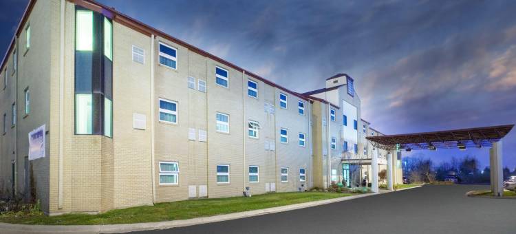 罗穆勒斯底特律机场Travelodge by Wyndham酒店(Travelodge by Wyndham Romulus Detroit Airport)图片