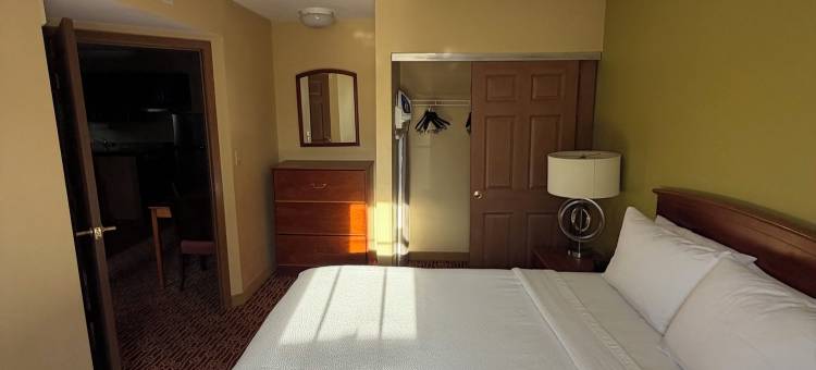 布卢明顿TownePlace Suites酒店(TownePlace Suites by Marriott Bloomington)图片