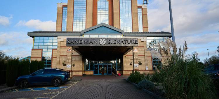 桑德曼标记伦敦盖特威克酒店(Sandman Signature London Gatwick Hotel)图片