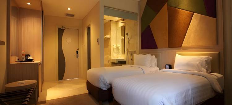惠里普瑞米尔酒店(W Three Premier Hotel Lagaligo)图片