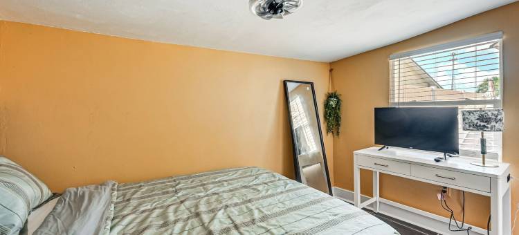 距公共泳池2英里！带庭院的那不勒斯舒适小屋(2 Mi to Public Pool! Cozy Naples Cottage w/ Patio)图片