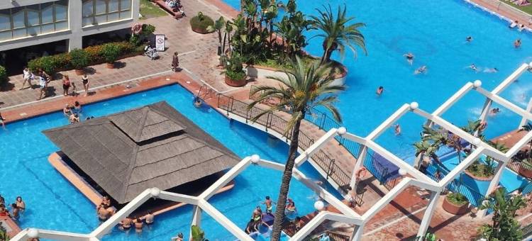 Apartment with sea views in Benalbeach图片