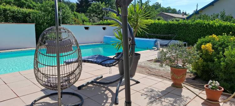 圣但尼带泳池&比利牛斯山景别墅(Villa in St Denis with Pool & Pyrenees View)图片