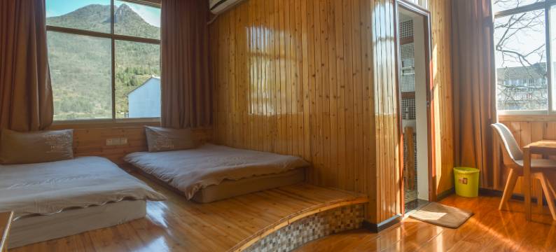 兴义万峰林见山民宿图片