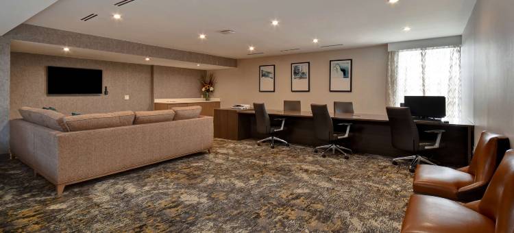 密苏里圣路易斯机场希尔顿逸林酒店(DoubleTree by Hilton St. Louis Airport)图片