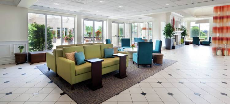 蒙特利尔机场希尔顿花园旅馆(Hilton Garden Inn Montreal Airport)图片