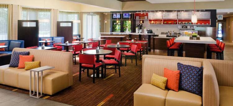 亨茨维尔大学大道万怡酒店(Courtyard Huntsville University Drive)图片