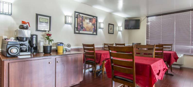 伊克诺旅馆(Econo Lodge)图片