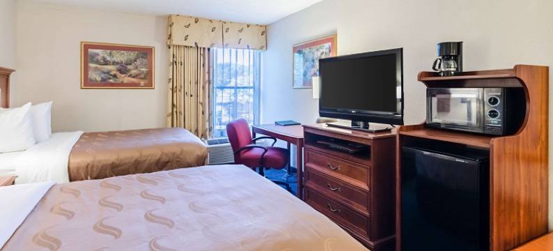 林奇堡大学附近凯艺酒店(Quality Inn Lynchburg Near University)图片