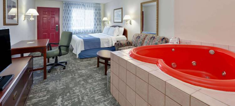 本顿维尔温德姆戴斯套房酒店(Days Inn & Suites by Wyndham Bentonville)图片