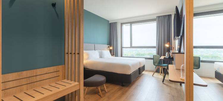 巴塞罗那圣库加特德尔巴列斯假日酒店(Holiday Inn Barcelona - Sant Cugat)图片