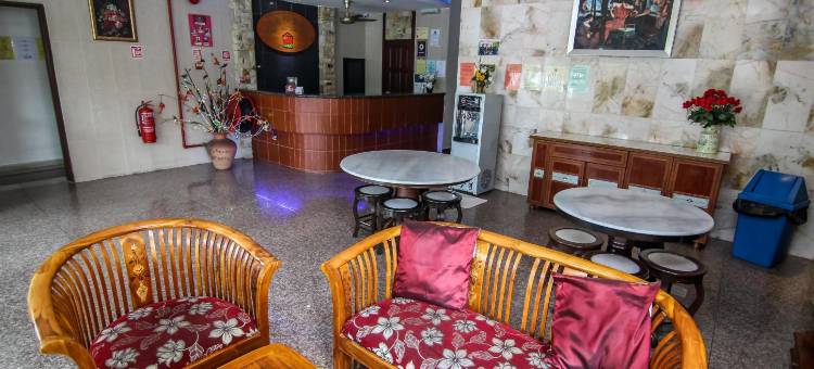 巴尔斯里阿乐姆玫瑰别墅酒店(Rose Cottage Hotel Bandar Seri Alam)图片