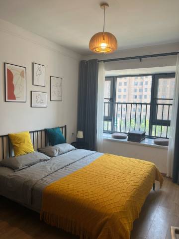 听夏WLL公寓(金泰路分店)