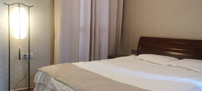 庐山东门三间房小院(石牛路分店)图片