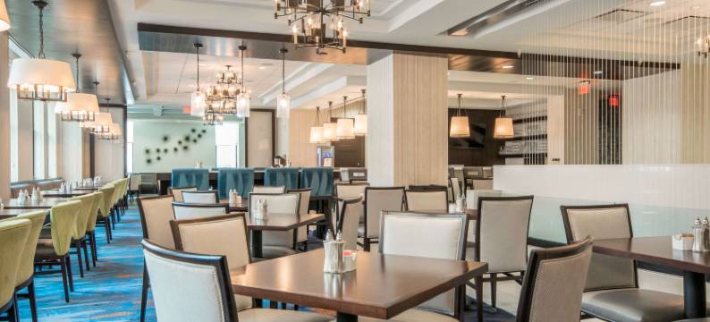 路易斯威尔市中心希尔顿安泊套房酒店(Embassy Suites by Hilton Louisville Downtown)图片