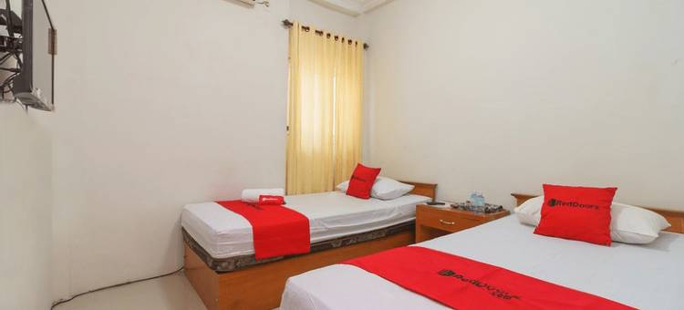 红多兹伊斯兰酒店-邦里玛尼亚卡马卡姆亚奇(RedDoorz Syariah @ Panglima Nyak Makam Aceh)图片