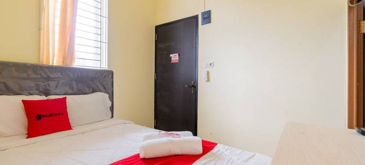 RedDoorz Near Opi Mall Palembang 2图片