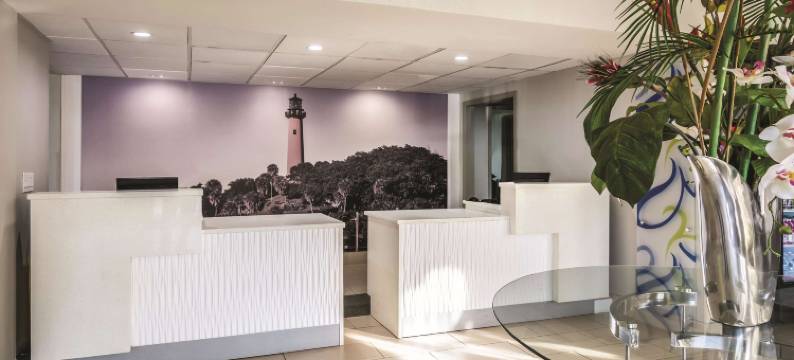 朱庇特拉昆塔温德姆酒店(La Quinta Inn by Wyndham Jupiter)图片