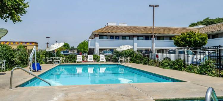 奥克代尔6号汽车旅馆(Motel 6 Oakdale, CA)图片