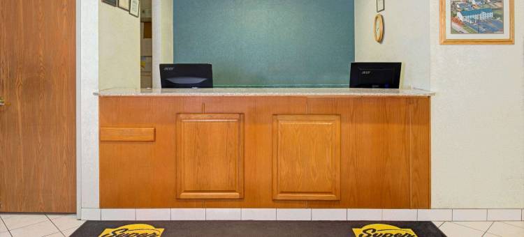 彭顿海滩-圣路易斯莫区温德姆速8酒店II号(Super 8 by Wyndham Pontoon Beach IL/St. Louis MO Area)图片