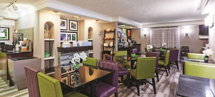 奥德萨拉昆塔温德姆酒店(La Quinta Inn by Wyndham Odessa)图片