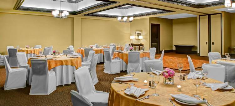 亨茨维尔机场福朋喜来登酒店(Four Points by Sheraton Huntsville Airport)图片