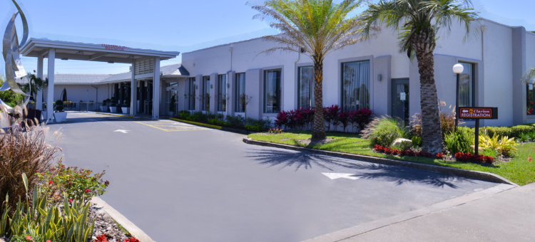 奥兰多环球度假村附近凯隆酒店(Clarion Inn & Suites Across from Universal Orlando Resort)图片