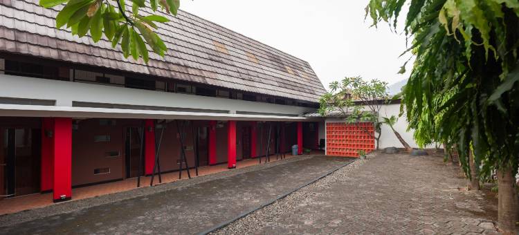 茂物阿玛丽利斯圣都城市景观酒店(Urbanview Hotel Amarilis Sentul Bogor by RedDoorz)图片