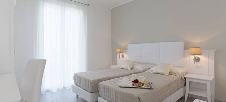 斯卡拉棣图尔奇度假村(Scala Dei Turchi Resort)图片